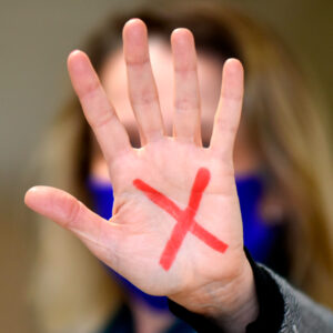 Por que falar sobre violência contra mulheres nas escolas?